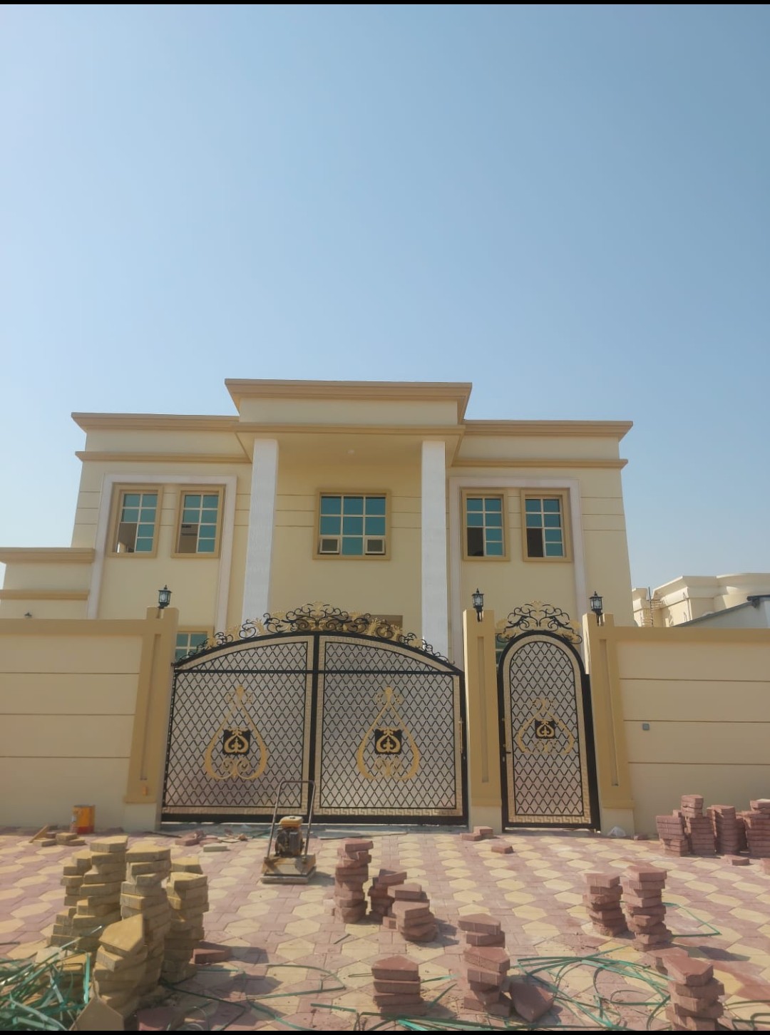 Villa Aluminium and Glass Work
